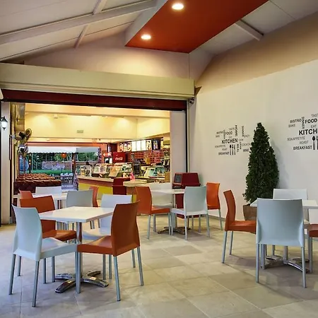 Le Palme 3* Malia (Crete)